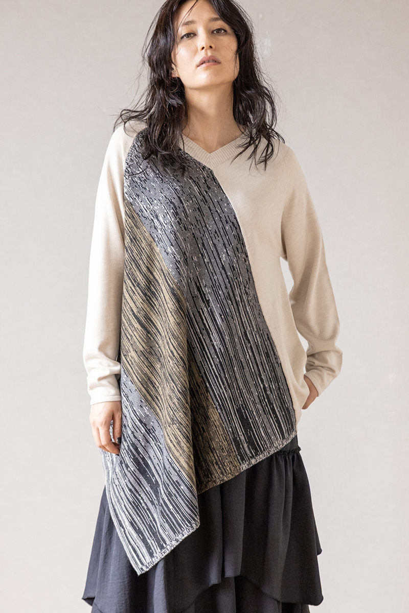 アシンメトリーニットプルオーバー